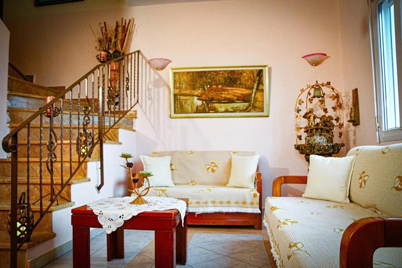 הוילה Possidi Summer House בית נופש